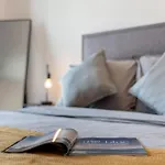 First Class Studio Stylish Urban Escape